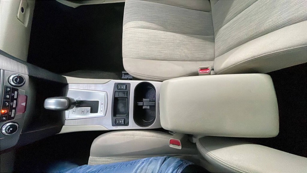 2013 Subaru Outback Image 14