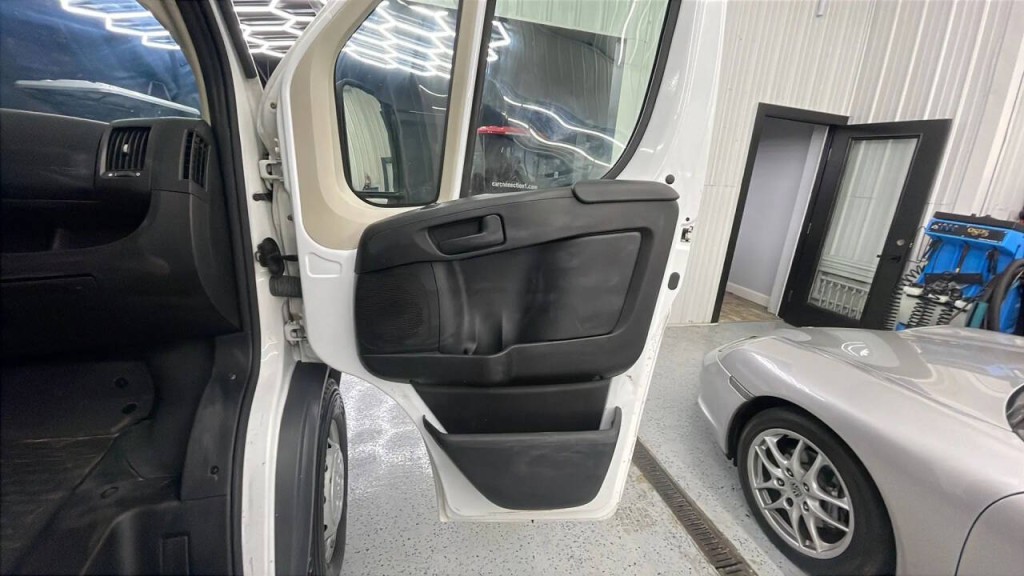 2017 RAM Promaster Image 21