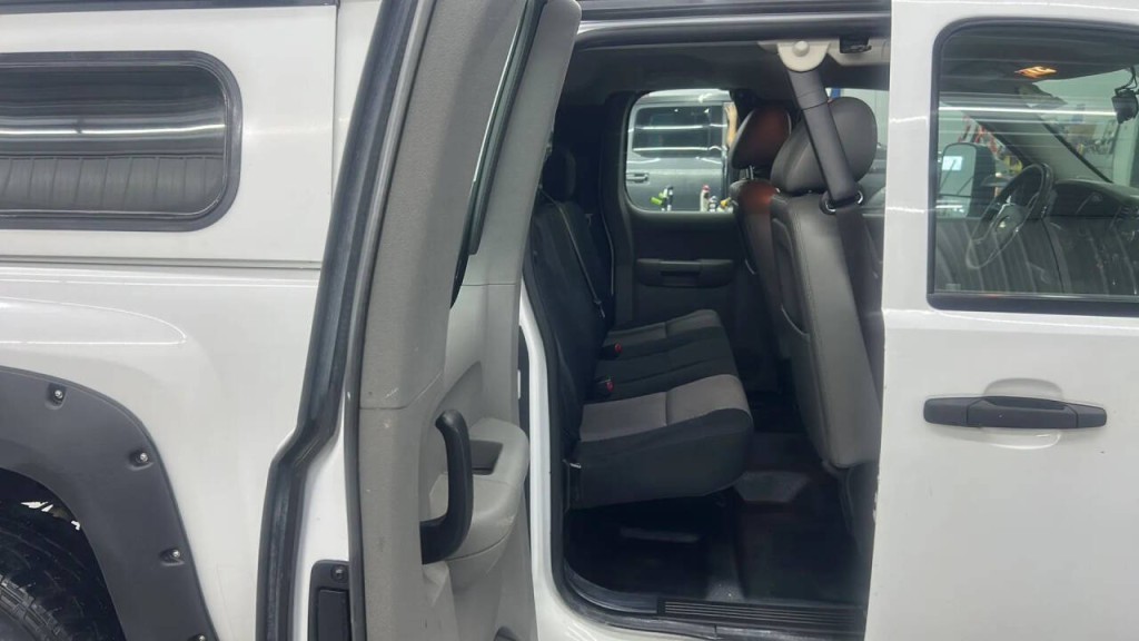 2012 Chevrolet Silverado 1500 Image 24