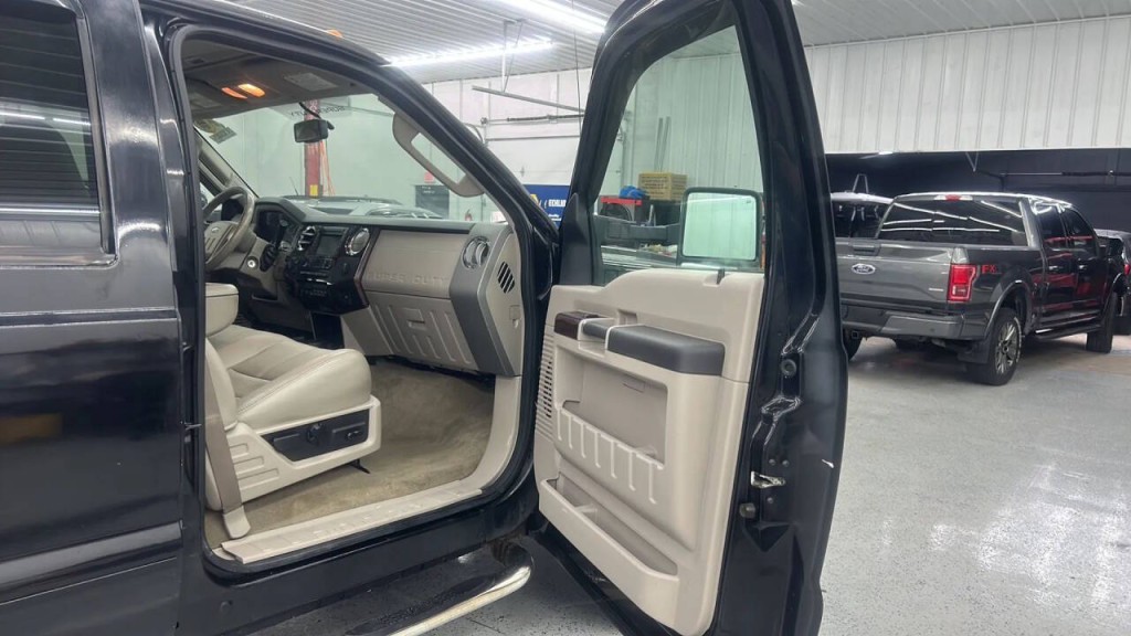 2008 Ford F-350 Image 27