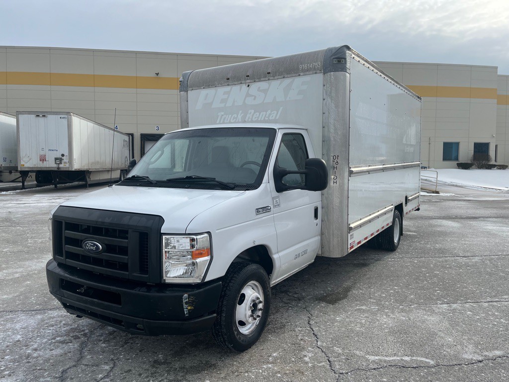 2019 Ford E-series Image 1
