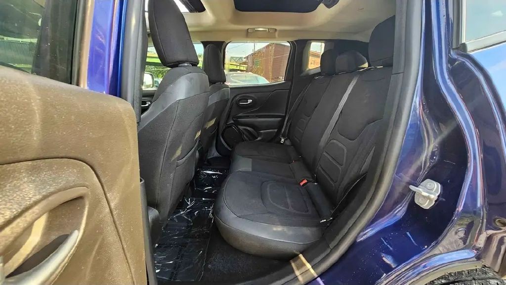 2017 Jeep Renegade Image 7
