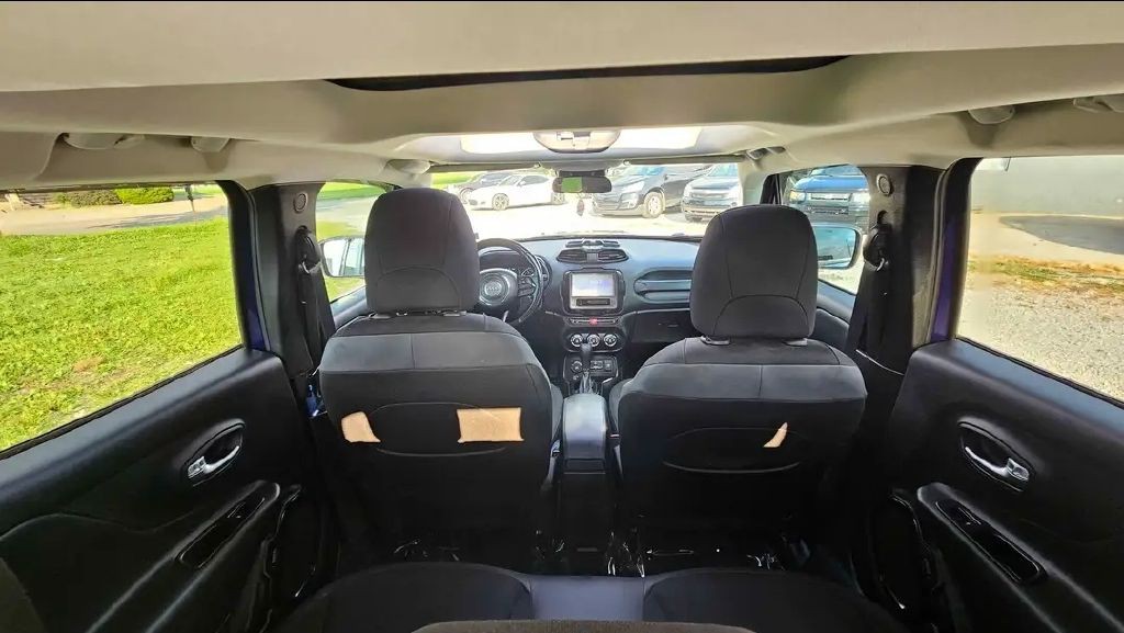 2017 Jeep Renegade Image 8