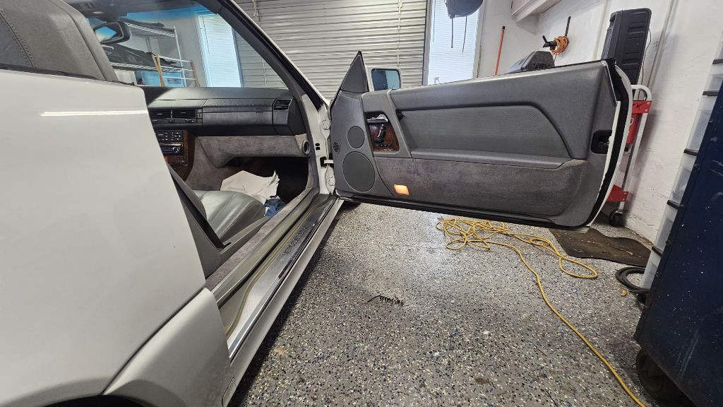 1993 Mercedes-Benz 500 Image 6