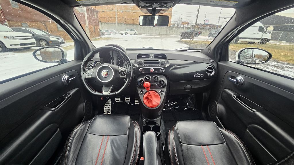 2013 FIAT 500 Image 5