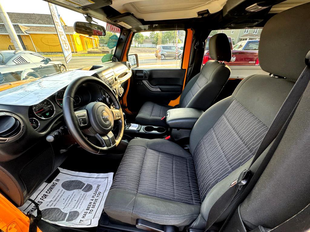 2012 Jeep Wrangler Image 7