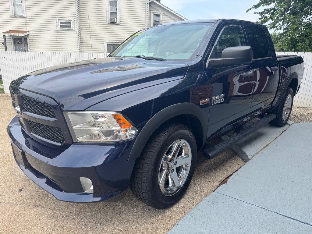 2013 RAM 1500 Image 3