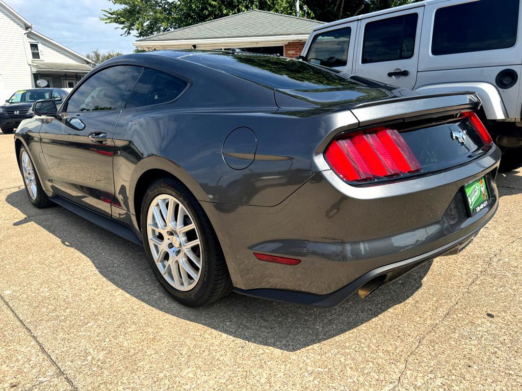 2017 Ford Mustang Image 4