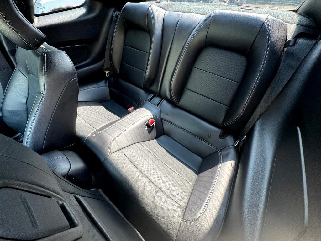 2017 Ford Mustang Image 15