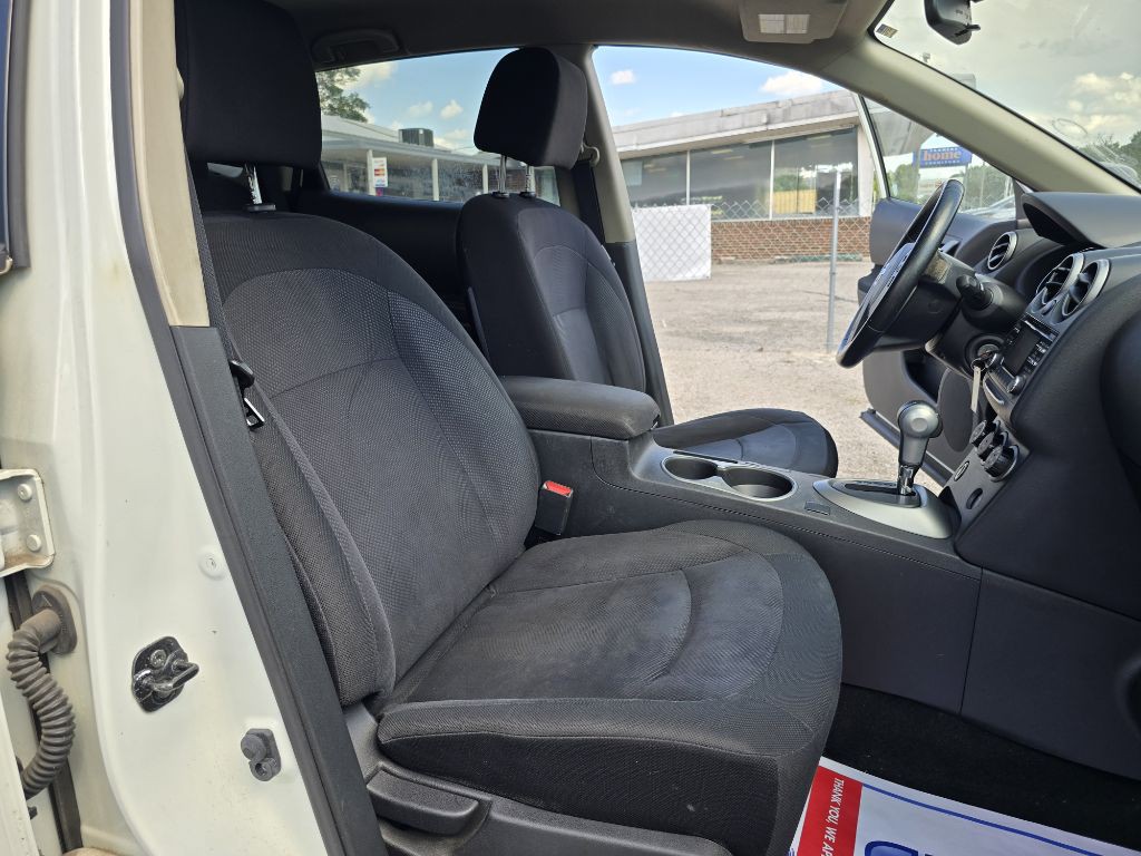 2015 Nissan Rogue Image 14
