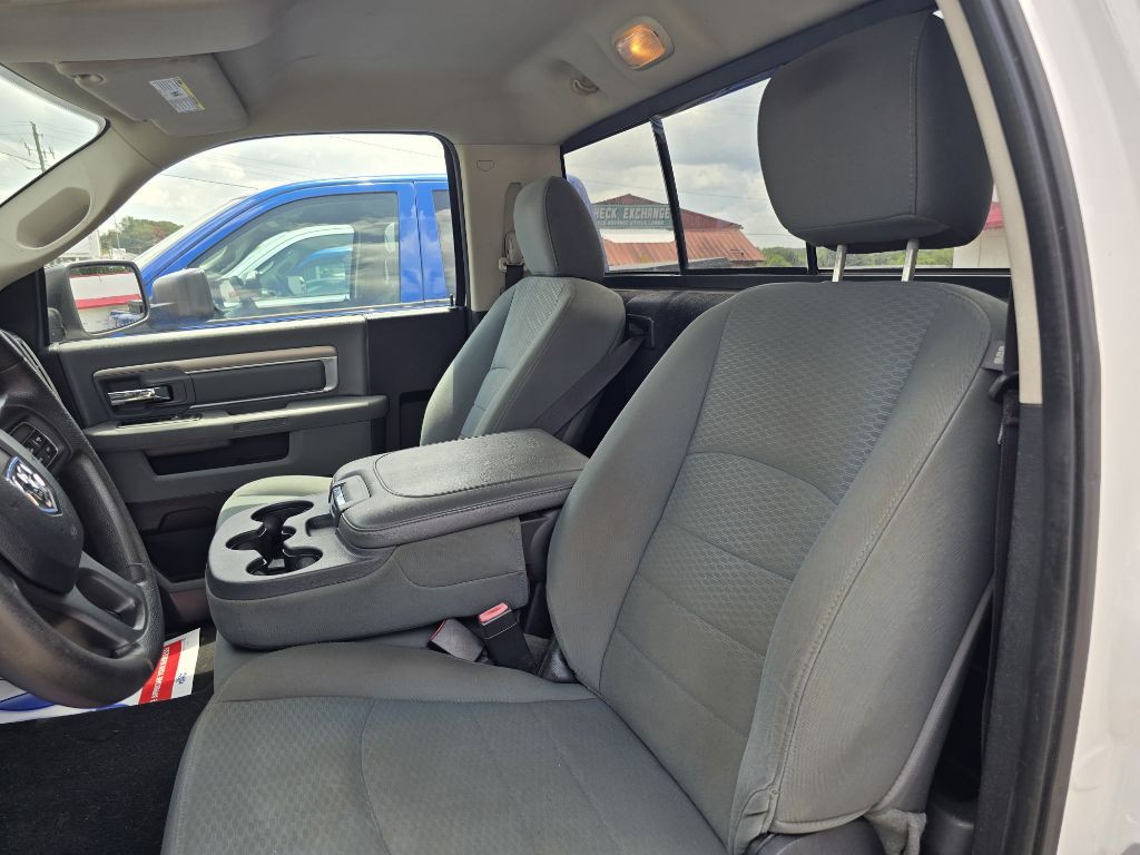 2014 RAM 1500 Image 9