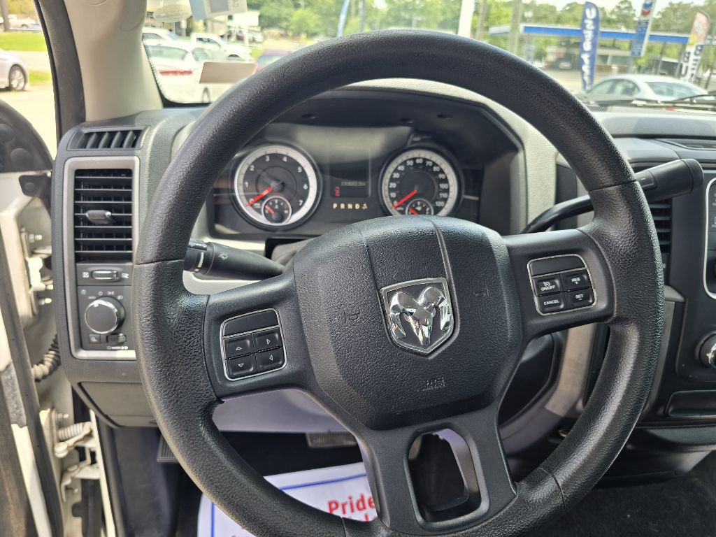 2014 RAM 1500 Image 11
