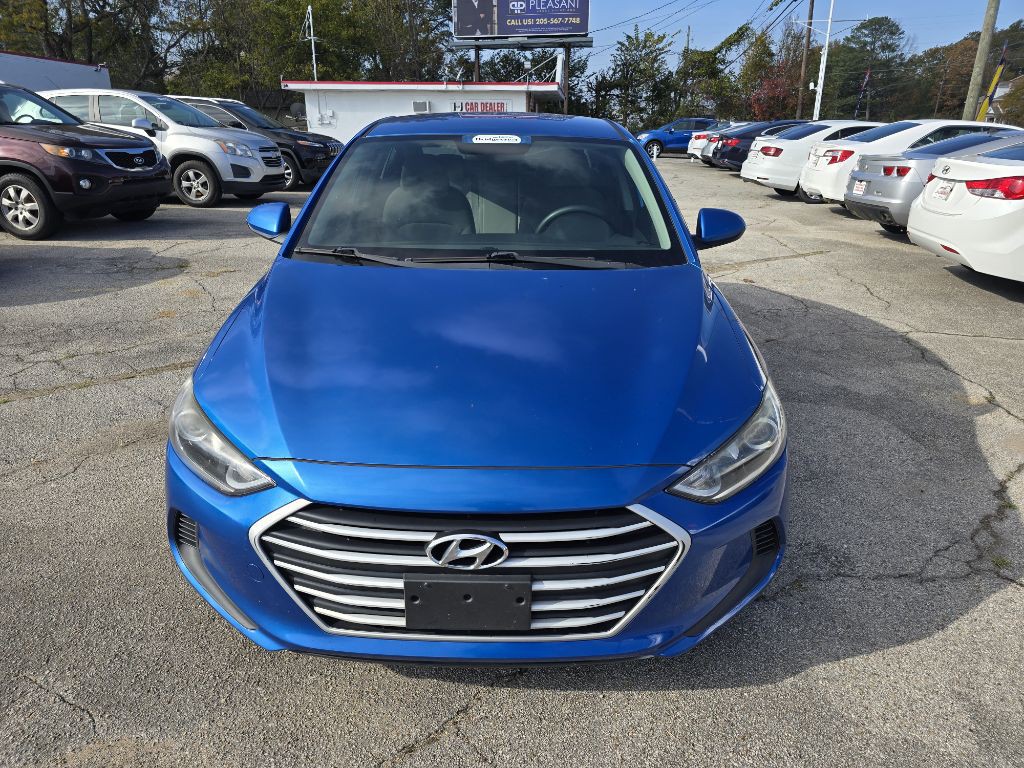 2017 Hyundai Elantra Image 2