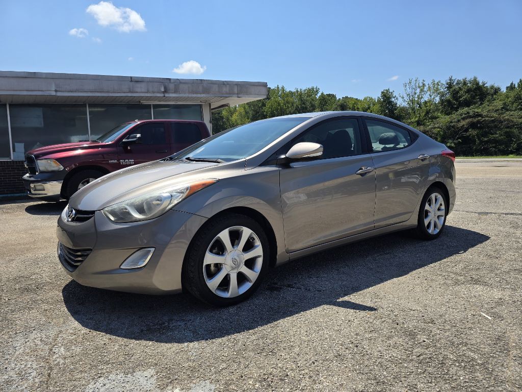 2013 Hyundai Elantra Image 1