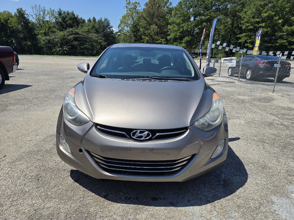 2013 Hyundai Elantra Image 2