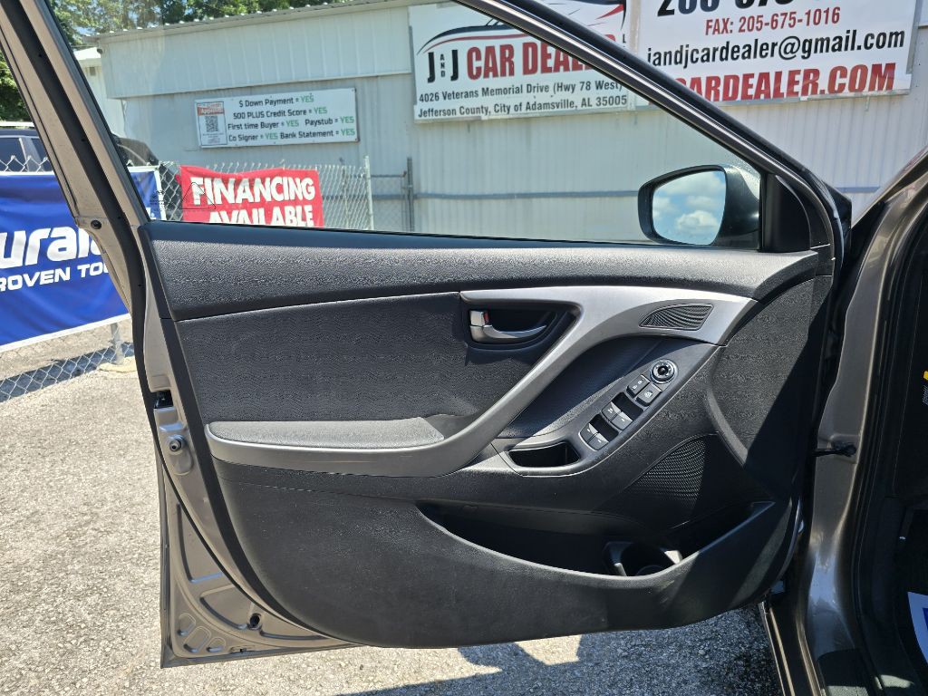 2013 Hyundai Elantra Image 10