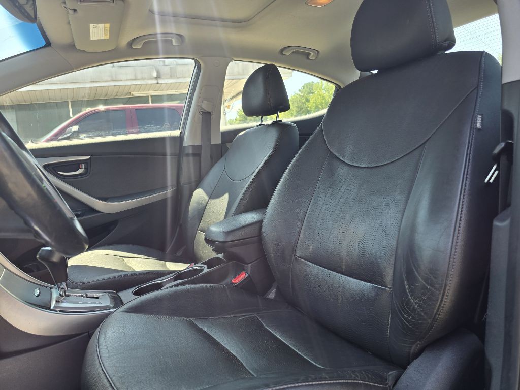 2013 Hyundai Elantra Image 11