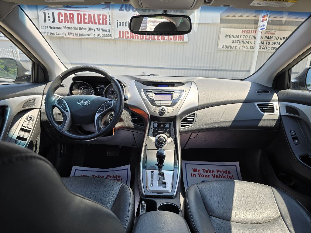 2013 Hyundai Elantra Image 15