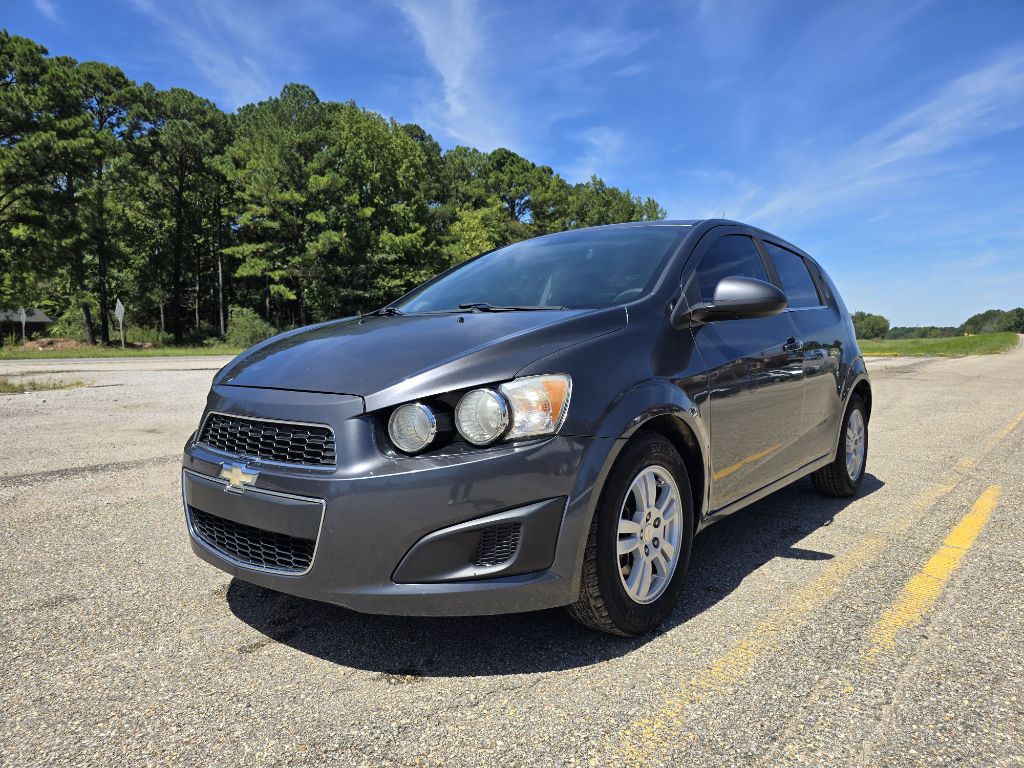 2013 Chevrolet Sonic Image 1