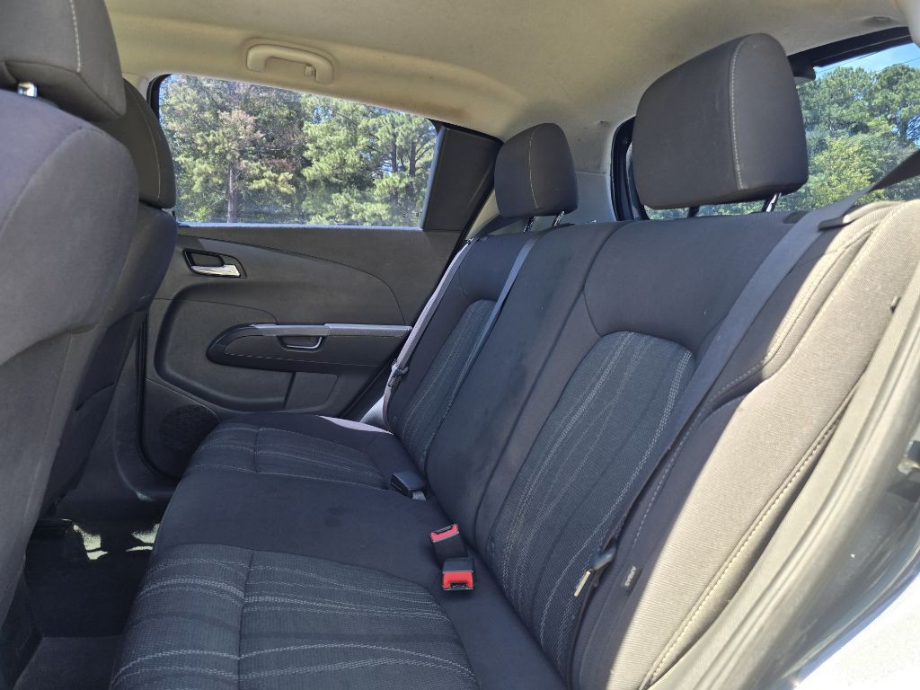 2013 Chevrolet Sonic Image 12