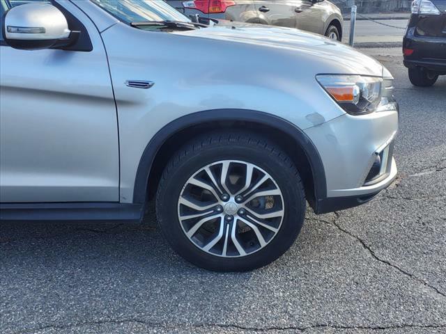 2018 Mitsubishi Outlander Image 3