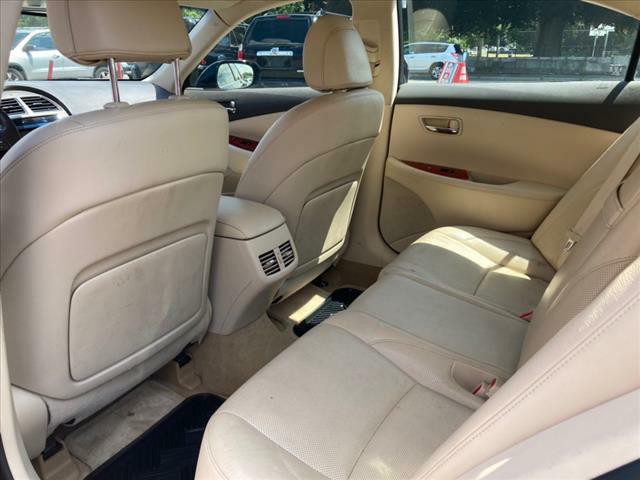 2012 Lexus ES 350 Image 15