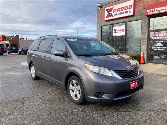 2011 Toyota Sienna Image 19