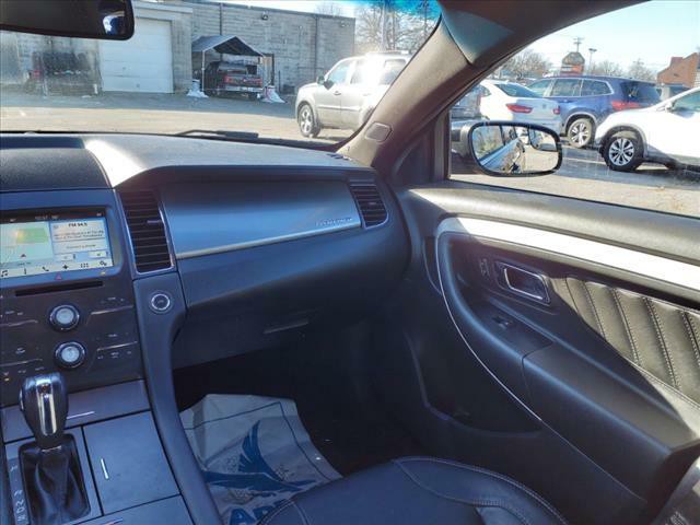 2017 Ford Taurus Image 10