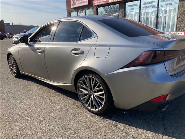 2014 Lexus IS 250 Image 4