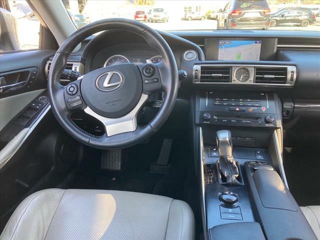 2014 Lexus IS 250 Image 10