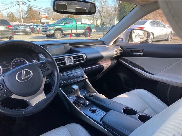 2014 Lexus IS 250 Image 11