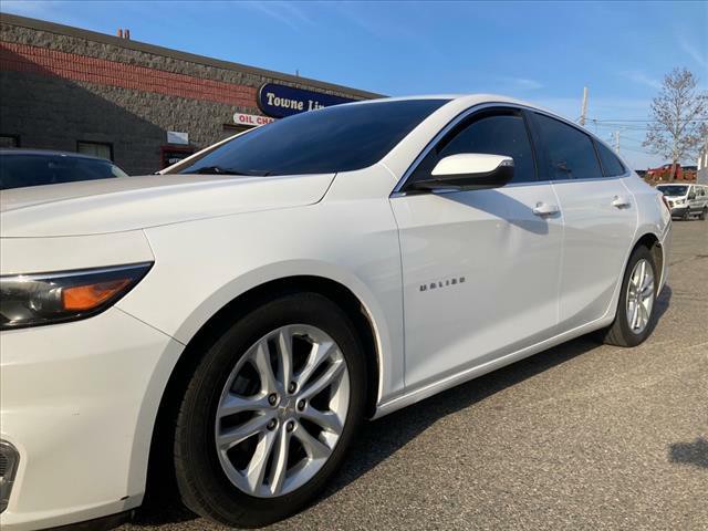 2018 Chevrolet Malibu Image 2