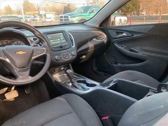 2018 Chevrolet Malibu Image 8