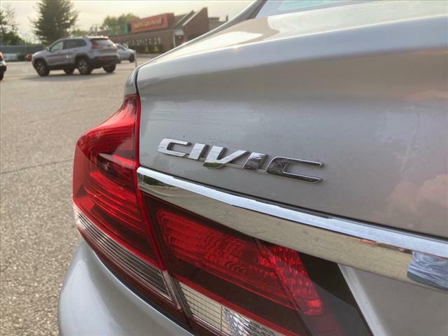 2015 Honda Civic Image 18