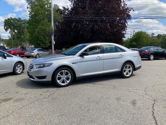 2017 Ford Taurus Image 6