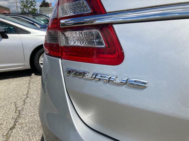 2017 Ford Taurus Image 17