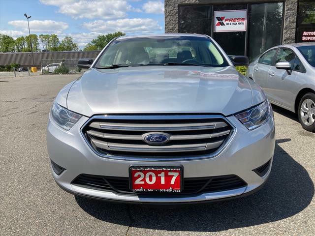2017 Ford Taurus Image 19