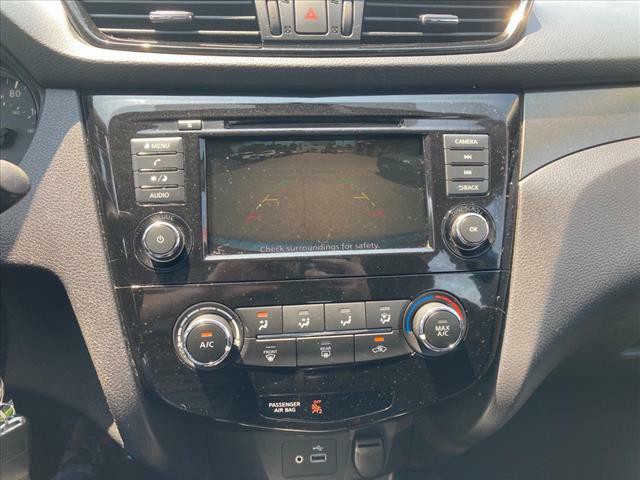 2019 Nissan Rogue Image 15