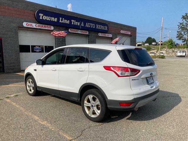 2016 Ford Escape Image 2
