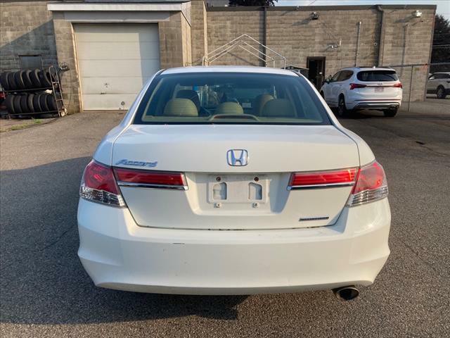 2011 Honda Accord Image 11