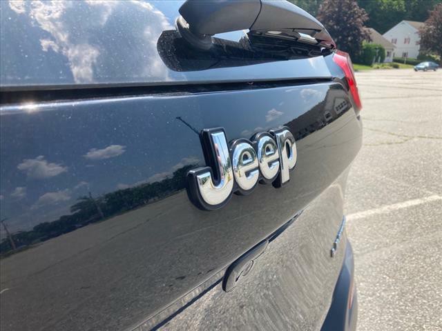 2017 Jeep Cherokee Image 27