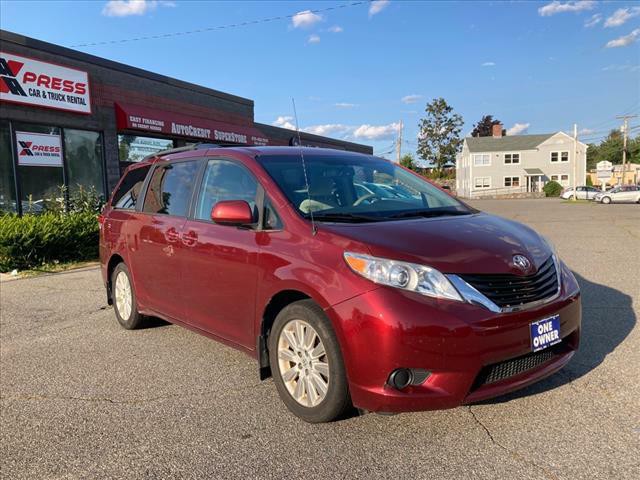2014 Toyota Sienna Image 23