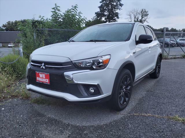 2018 Mitsubishi Outlander Image 1