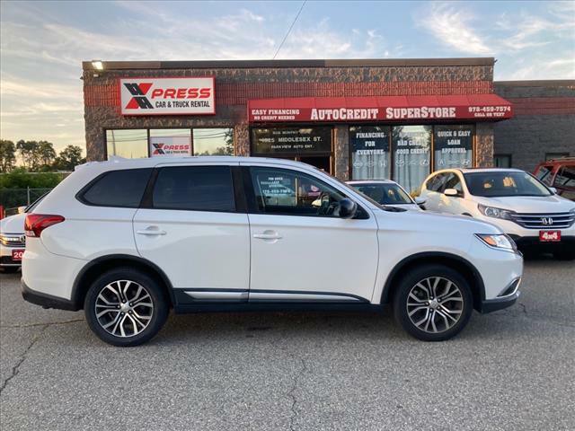 2018 Mitsubishi Outlander Image 2
