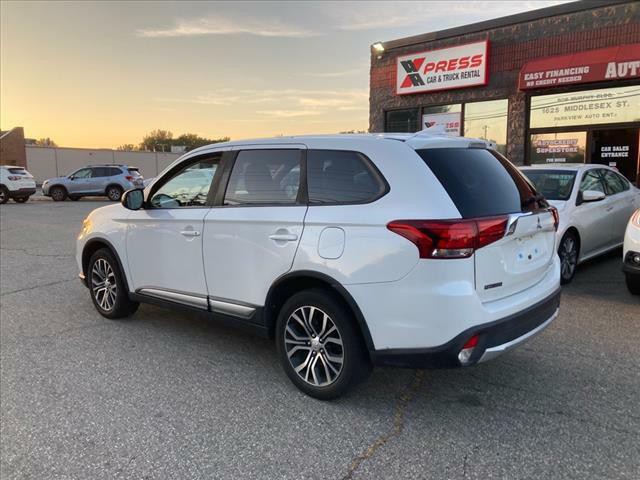 2018 Mitsubishi Outlander Image 3