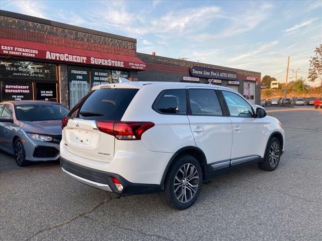 2018 Mitsubishi Outlander Image 12