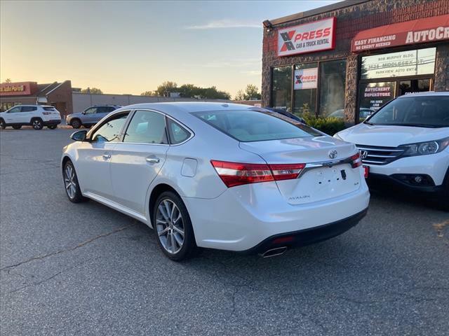 2014 Toyota Avalon Image 4