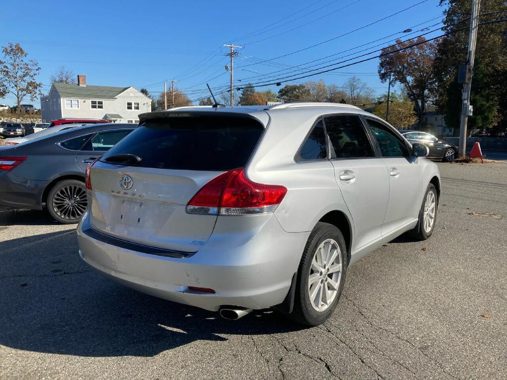 2011 Toyota Venza Image 4