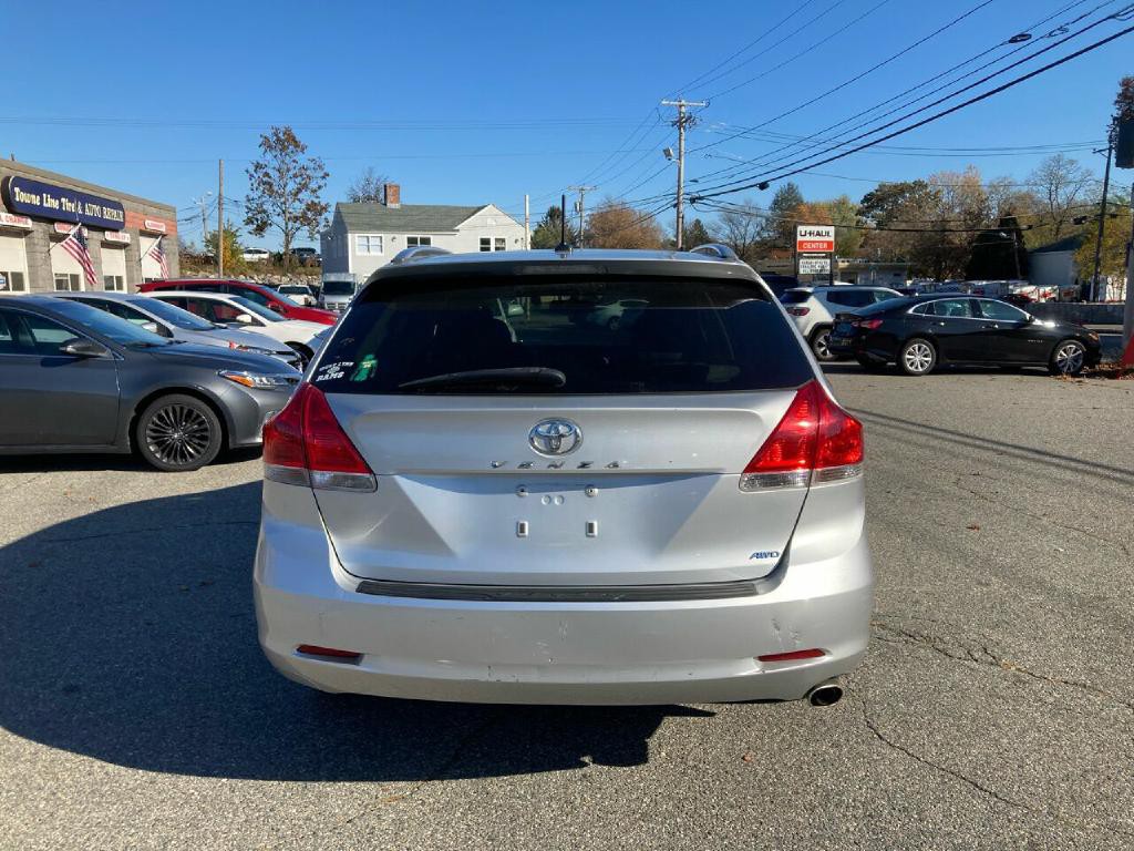 2011 Toyota Venza Image 6
