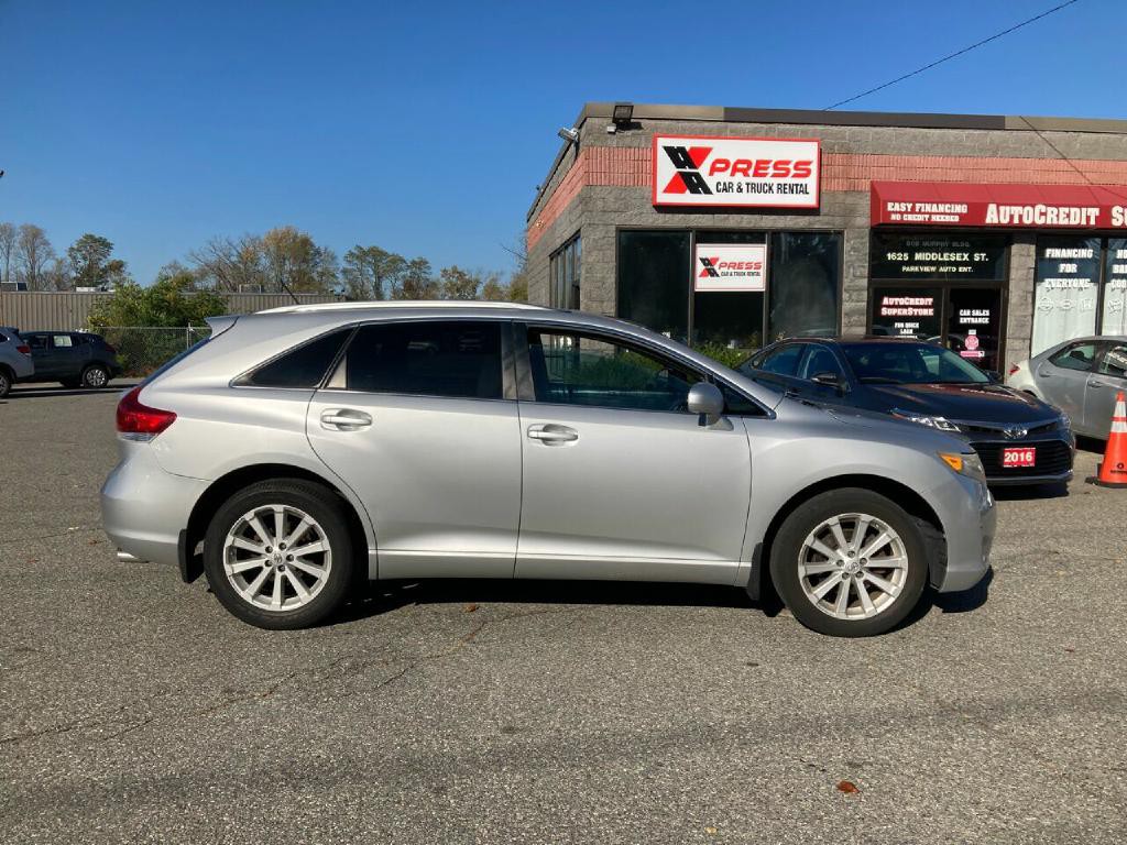 2011 Toyota Venza Image 8